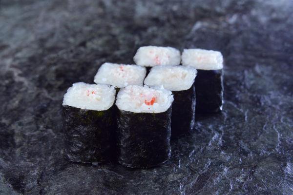 Ролл со снежным крабом 